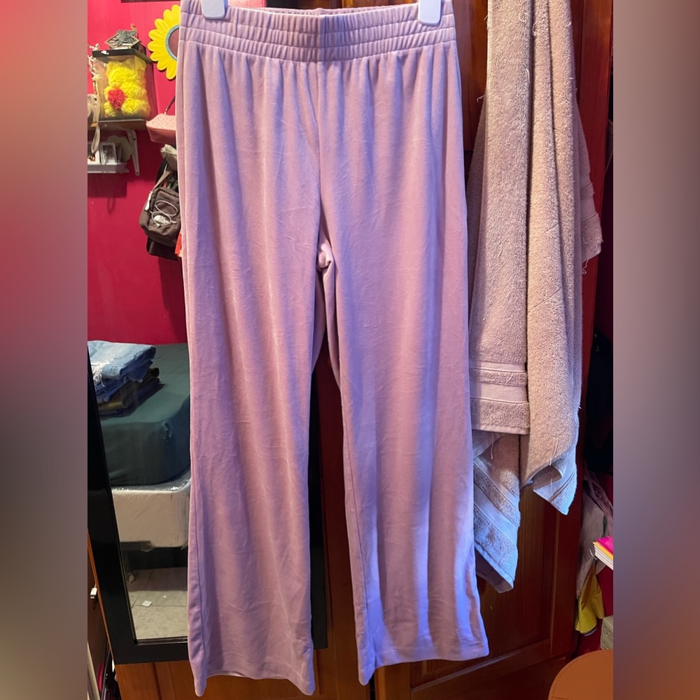 Purple velour straight leg sweats pants